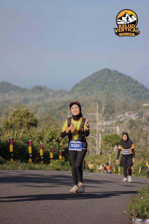 Race photo from Kelud Vertical Challenge 2024