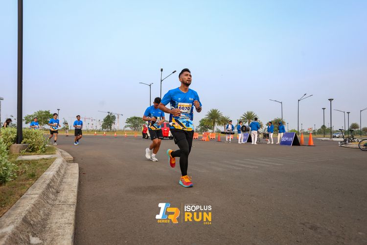 Race photo from ISOPlus Run 2024 Jakarta