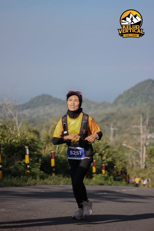 Race photo from Kelud Vertical Challenge 2024