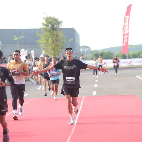 Race photo from KEDIRI HALF MARATHON 2026