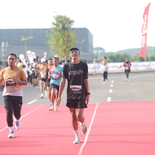 Race photo from KEDIRI HALF MARATHON 2026