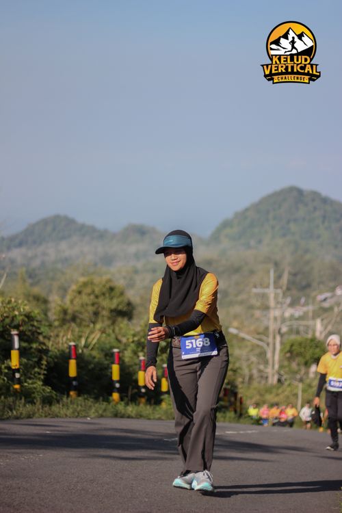 Race photo from Kelud Vertical Challenge 2024