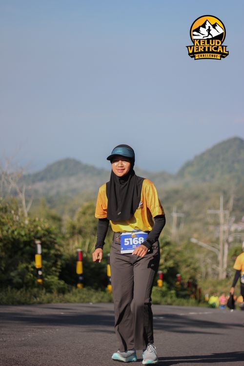 Race photo from Kelud Vertical Challenge 2024