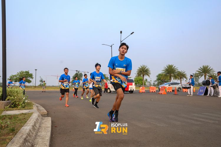 Race photo from ISOPlus Run 2024 Jakarta