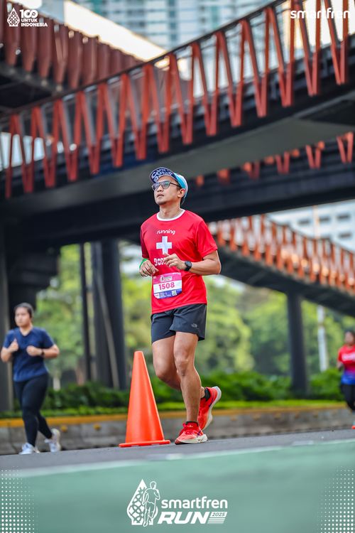 Race photo from Smartfren Run 2025 