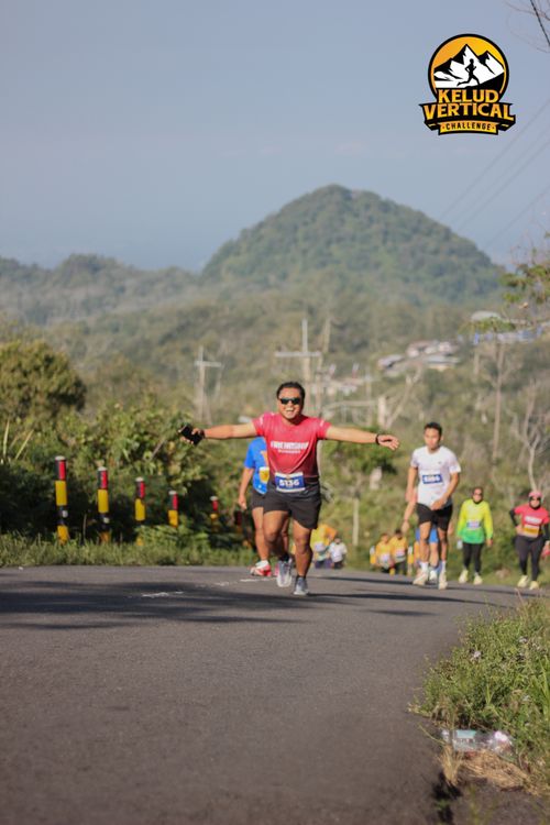Race photo from Kelud Vertical Challenge 2024