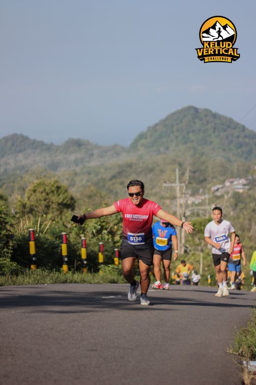 Race photo from Kelud Vertical Challenge 2024