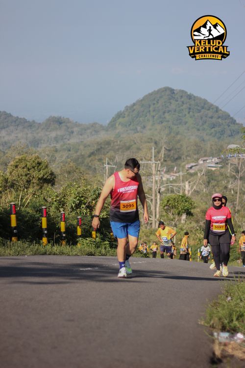 Race photo from Kelud Vertical Challenge 2024