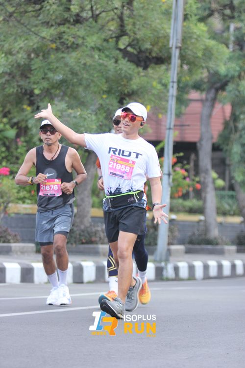 Race photo from Isoplus Run 2024 Surabaya