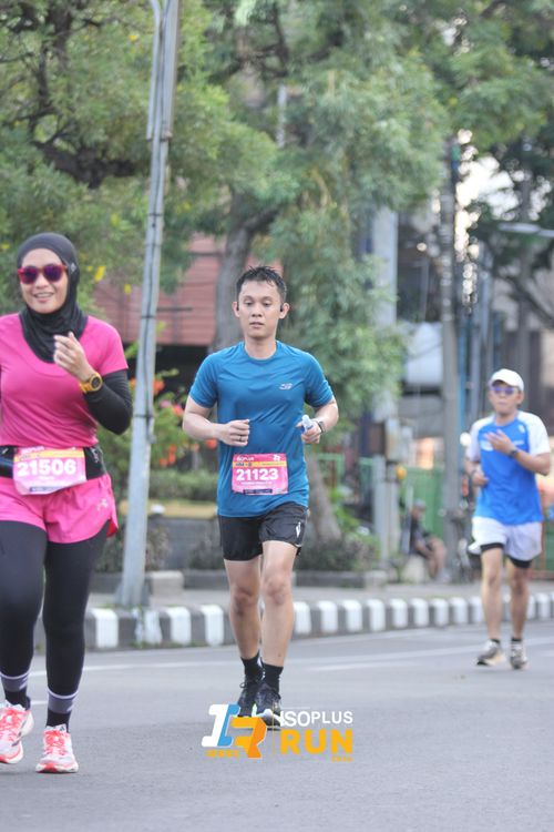 Race photo from Isoplus Run 2024 Surabaya