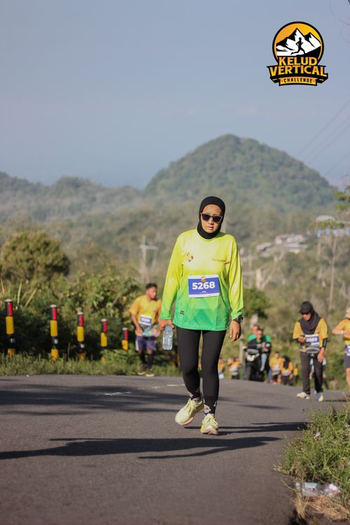 Race photo from Kelud Vertical Challenge 2024