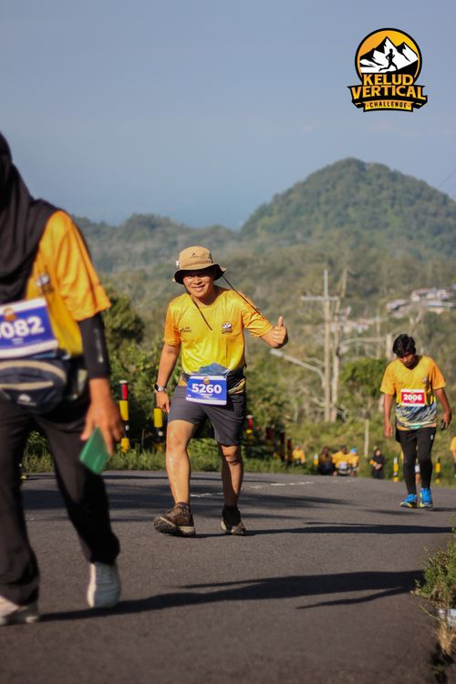 Race photo from Kelud Vertical Challenge 2024