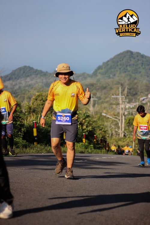 Race photo from Kelud Vertical Challenge 2024