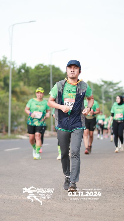 Race photo from Arutmin Borneo Run 2024
