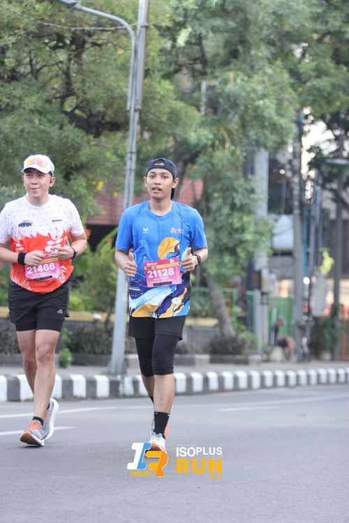 Race photo from Isoplus Run 2024 Surabaya