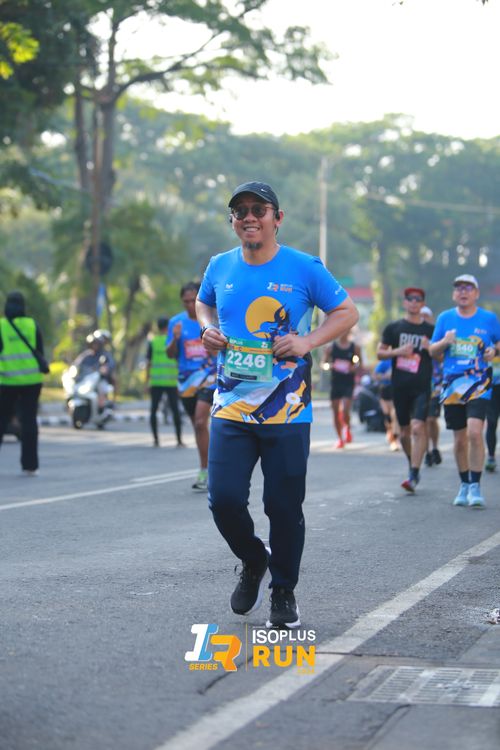 Race photo from Isoplus Run 2024 Surabaya