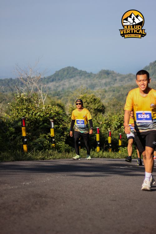Race photo from Kelud Vertical Challenge 2024