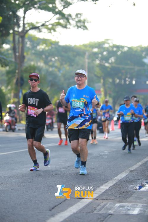 Race photo from Isoplus Run 2024 Surabaya