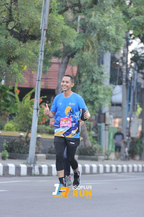 Race photo from Isoplus Run 2024 Surabaya