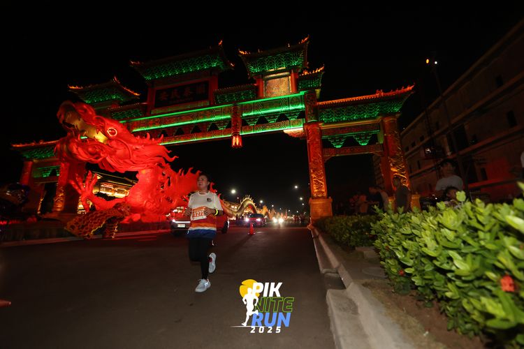 Race photo from PIK NITE RUN 2025