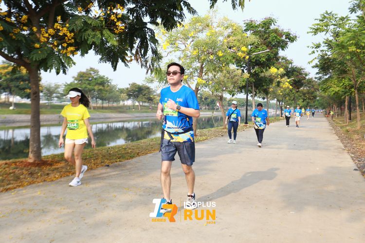 Race photo from ISOPlus Run 2024 Jakarta