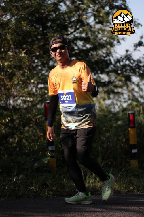 Race photo from Kelud Vertical Challenge 2024
