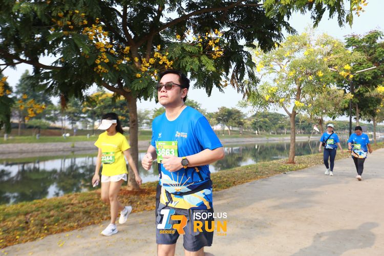 Race photo from ISOPlus Run 2024 Jakarta