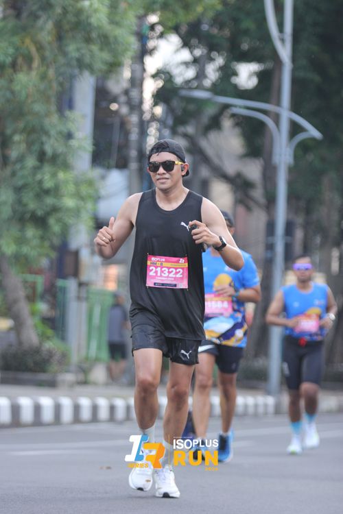 Race photo from Isoplus Run 2024 Surabaya