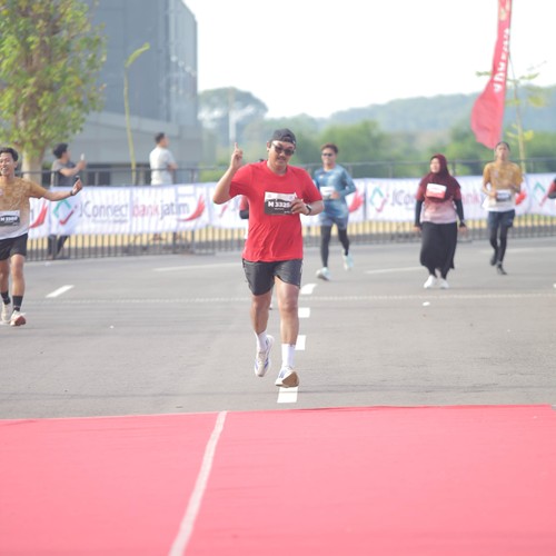 Race photo from KEDIRI HALF MARATHON 2026