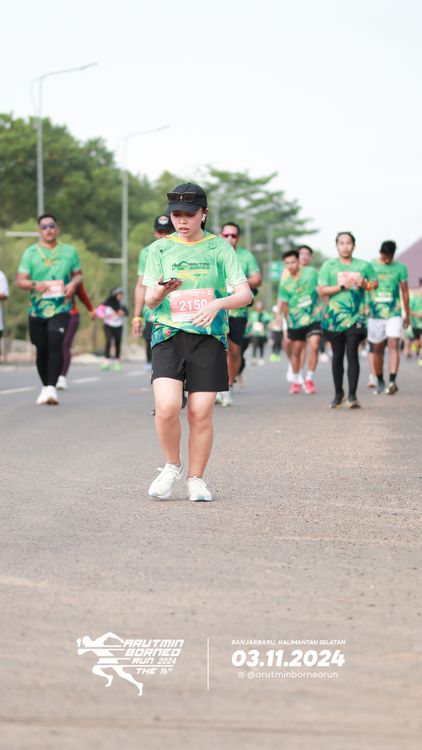 Race photo from Arutmin Borneo Run 2024