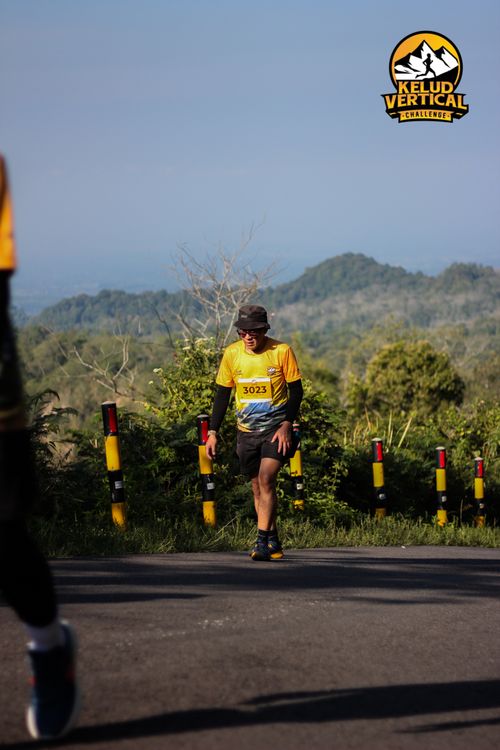 Race photo from Kelud Vertical Challenge 2024