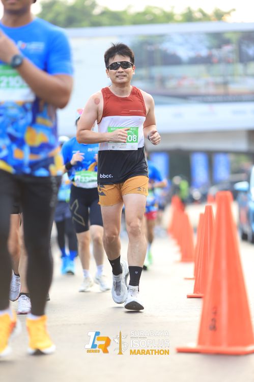 Race photo from SURABAYA ISOPLUS MARATHON 2025