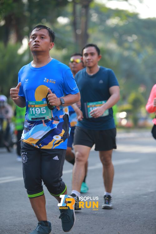 Race photo from Isoplus Run 2024 Surabaya