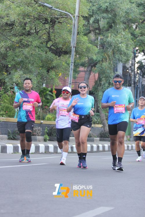 Race photo from Isoplus Run 2024 Surabaya