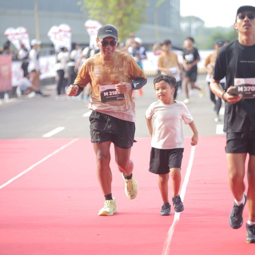 Race photo from KEDIRI HALF MARATHON 2026