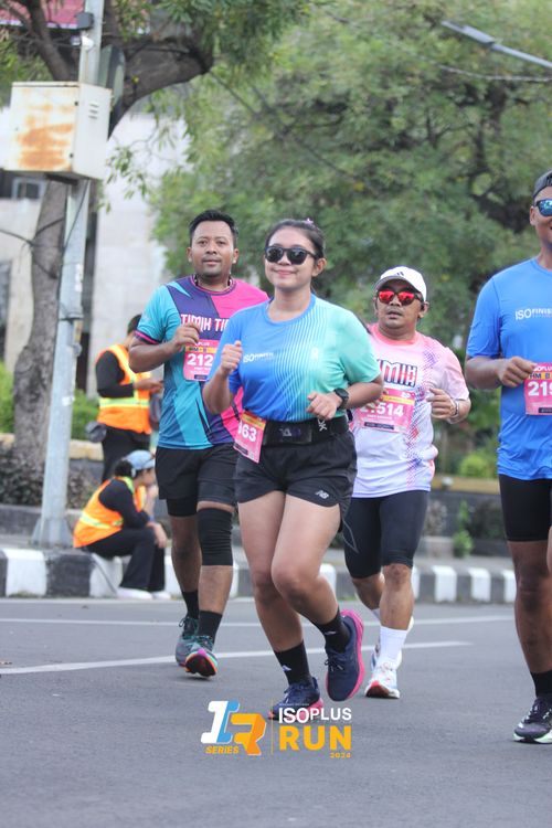 Race photo from Isoplus Run 2024 Surabaya