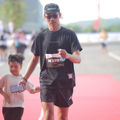 Race photo from KEDIRI HALF MARATHON 2026