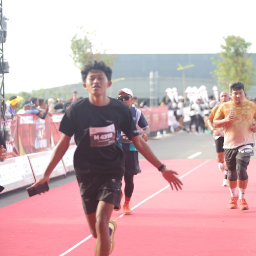 Race photo from KEDIRI HALF MARATHON 2026