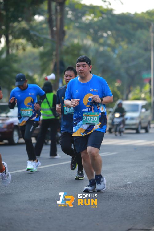 Race photo from Isoplus Run 2024 Surabaya