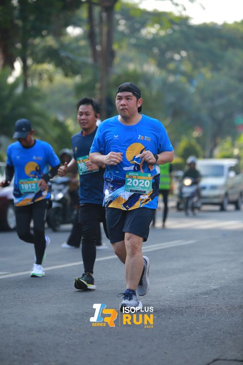 Race photo from Isoplus Run 2024 Surabaya