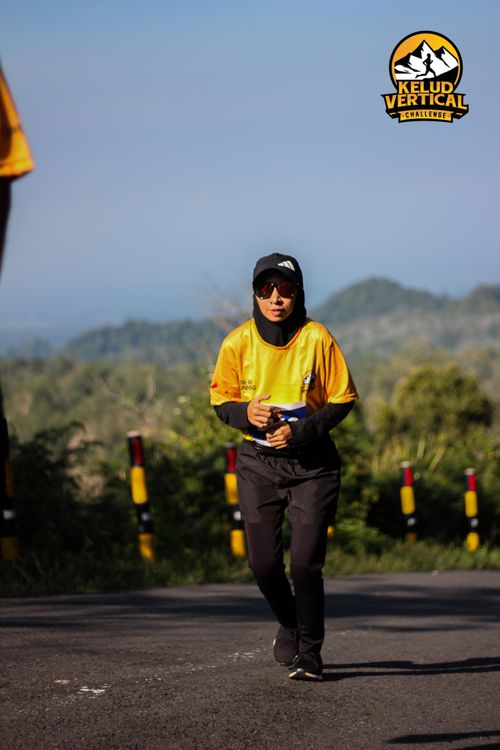 Race photo from Kelud Vertical Challenge 2024
