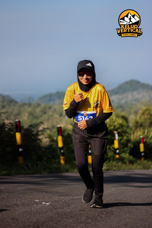 Race photo from Kelud Vertical Challenge 2024