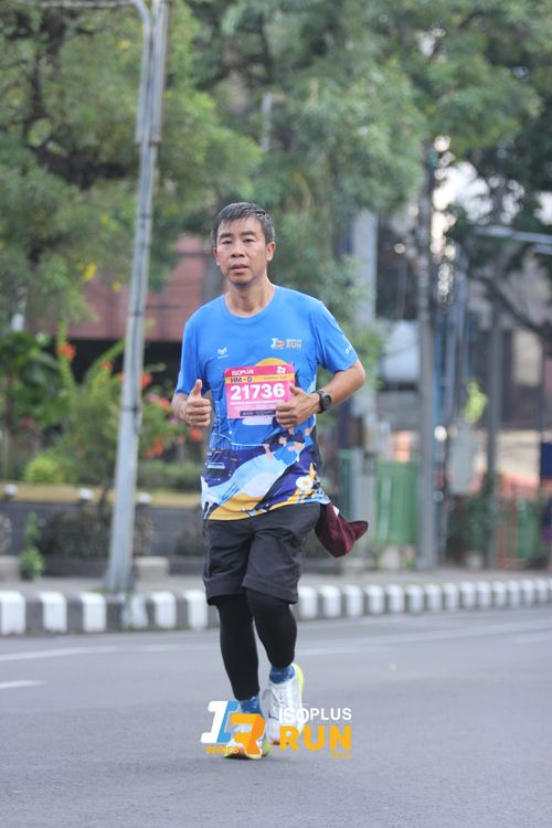Race photo from Isoplus Run 2024 Surabaya