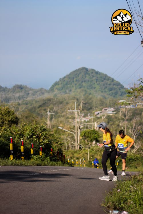 Race photo from Kelud Vertical Challenge 2024