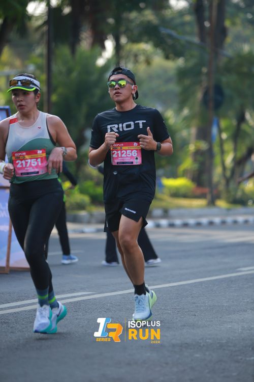 Race photo from Isoplus Run 2024 Surabaya
