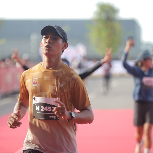 Race photo from KEDIRI HALF MARATHON 2026