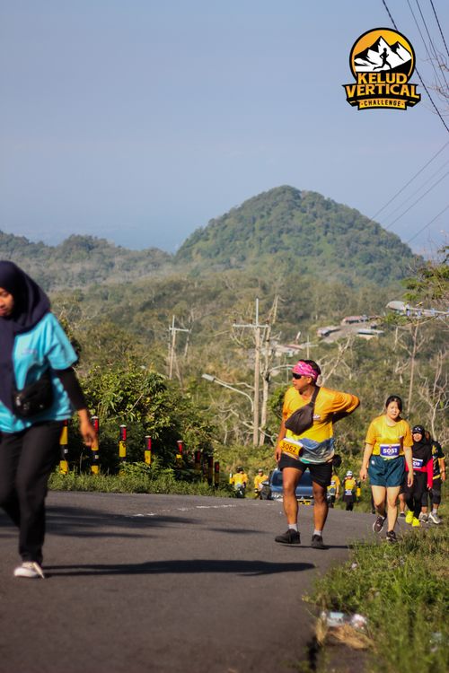 Race photo from Kelud Vertical Challenge 2024