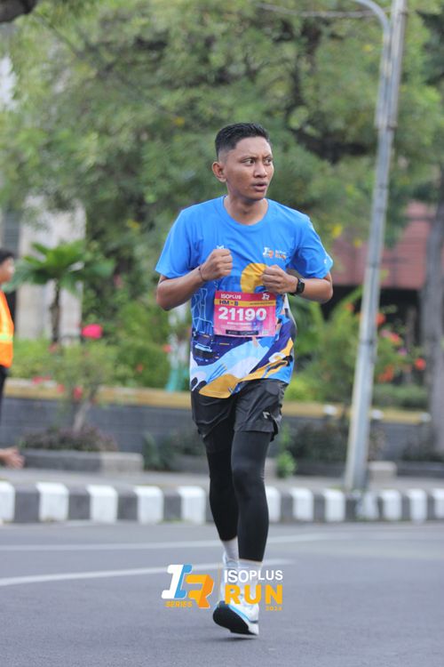 Race photo from Isoplus Run 2024 Surabaya