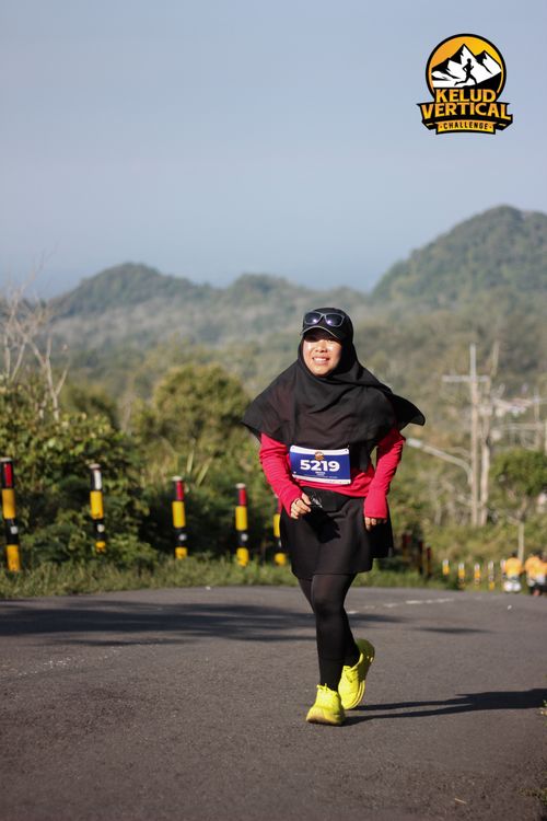Race photo from Kelud Vertical Challenge 2024