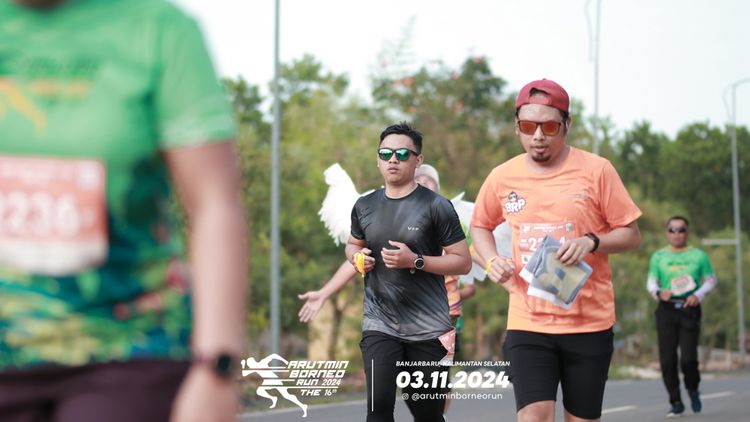 Race photo from Arutmin Borneo Run 2024